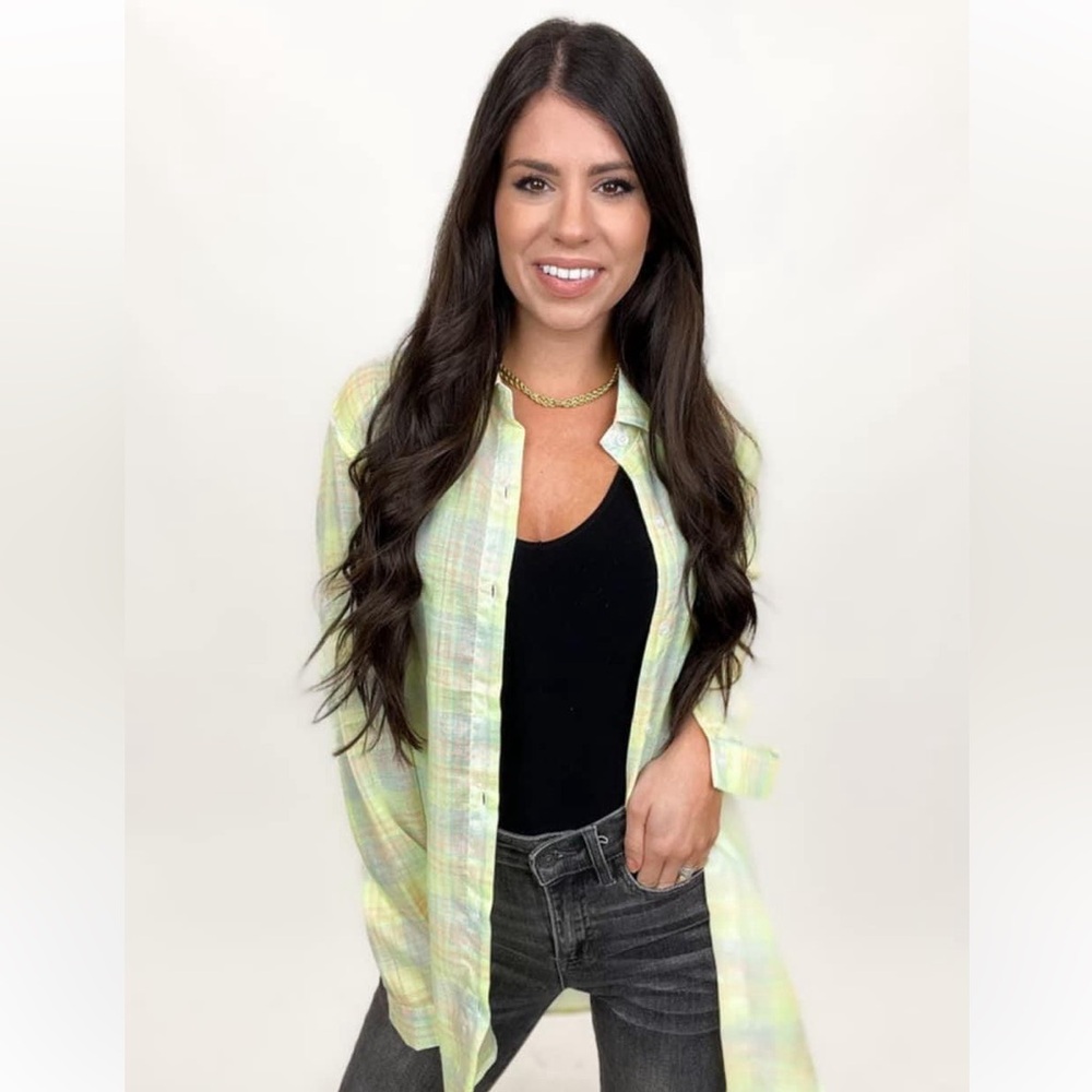 NWOT ADORA Women’s Pastel Yellow Plaid Button-Down Shirt Size Medium